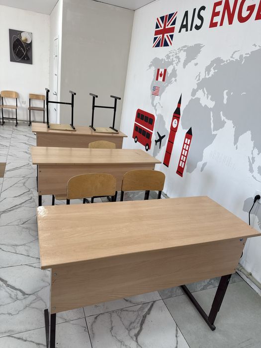 Продается парта и стулья