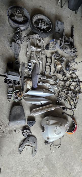 Lot piese sau la bucata honda cbf 600 carburatie 2005