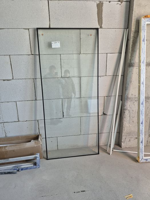 Балконная дверь с окном