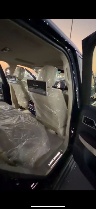 Land Cruiser 300 Model 2026 VXR+