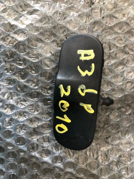 sprituitoare parbriz stanga audi a3 8p 2010