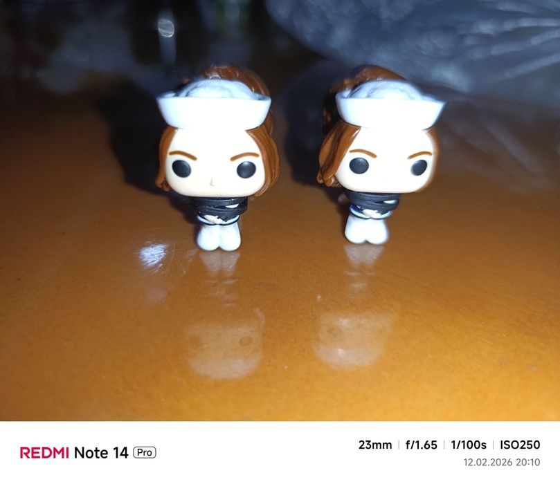 Игрушки поп Киндер джой