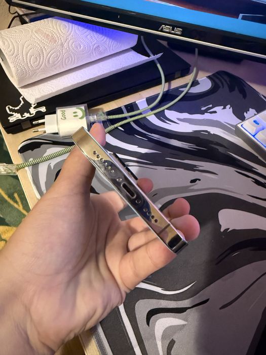 Iphone 14 pro max 128 gb с 20 калъфа