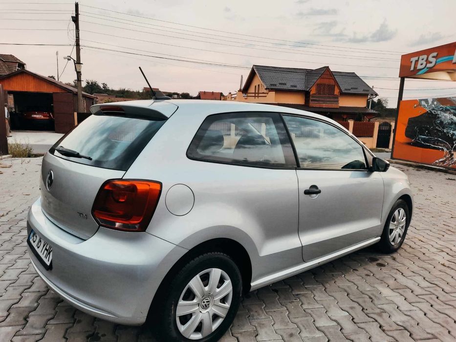 VOLKSWAGEN Polo 2011 — imagine 5