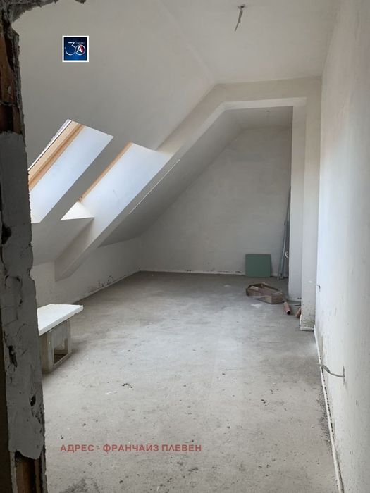 Продава се Многостаен апартамент в Плевен, Широк център - 184 кв.м за 1115 €/кв.м - Снимка #3