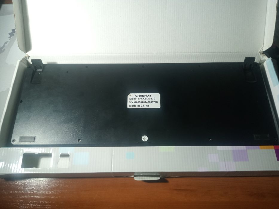 Продам беспроводную клавиатуру