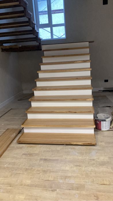 Огрождение  стеклянний. Перила