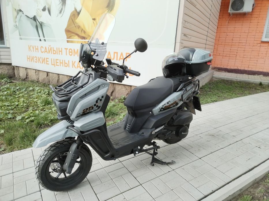 Скутер беннелли 150