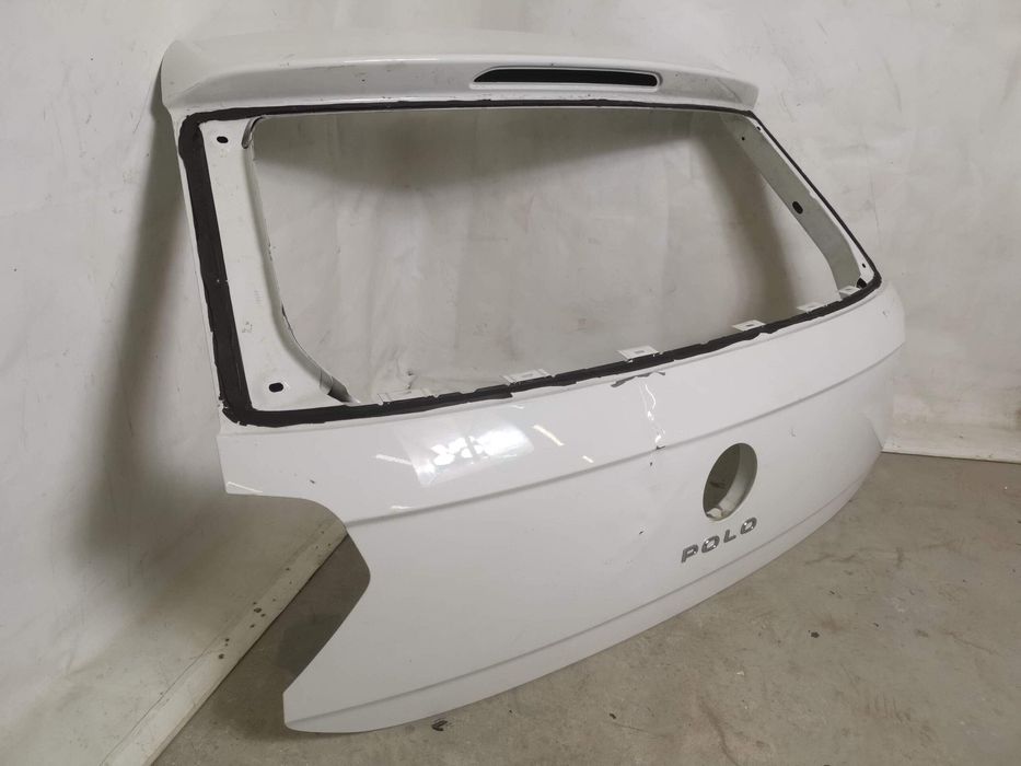 Хаион Капак Багажник Фолксваген VW Поло 6 AW/BZ Оригинален Повреден Vo