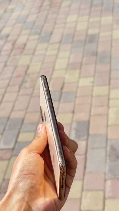 iPhone XS 64GB В идеальном состоянии