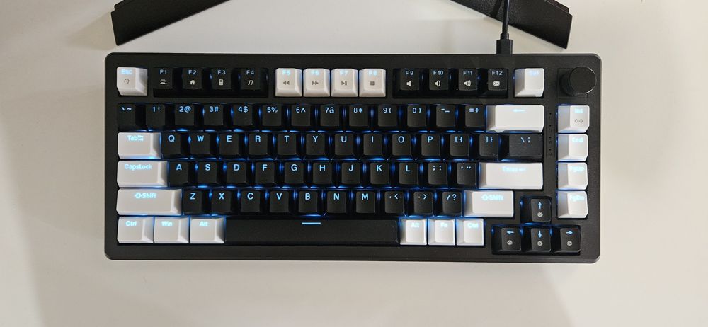 Setup gaming pc,monitor,tastatura,casti
