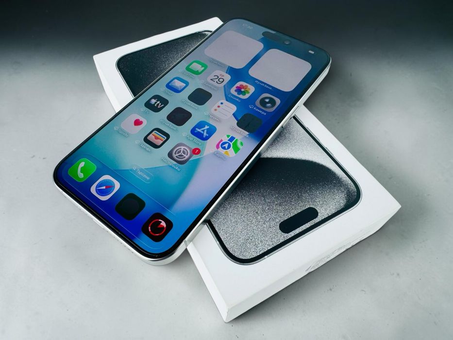 Apple iPhone 15 Pro Max 256GB White Перфектен! Full Pack! Гаранция!