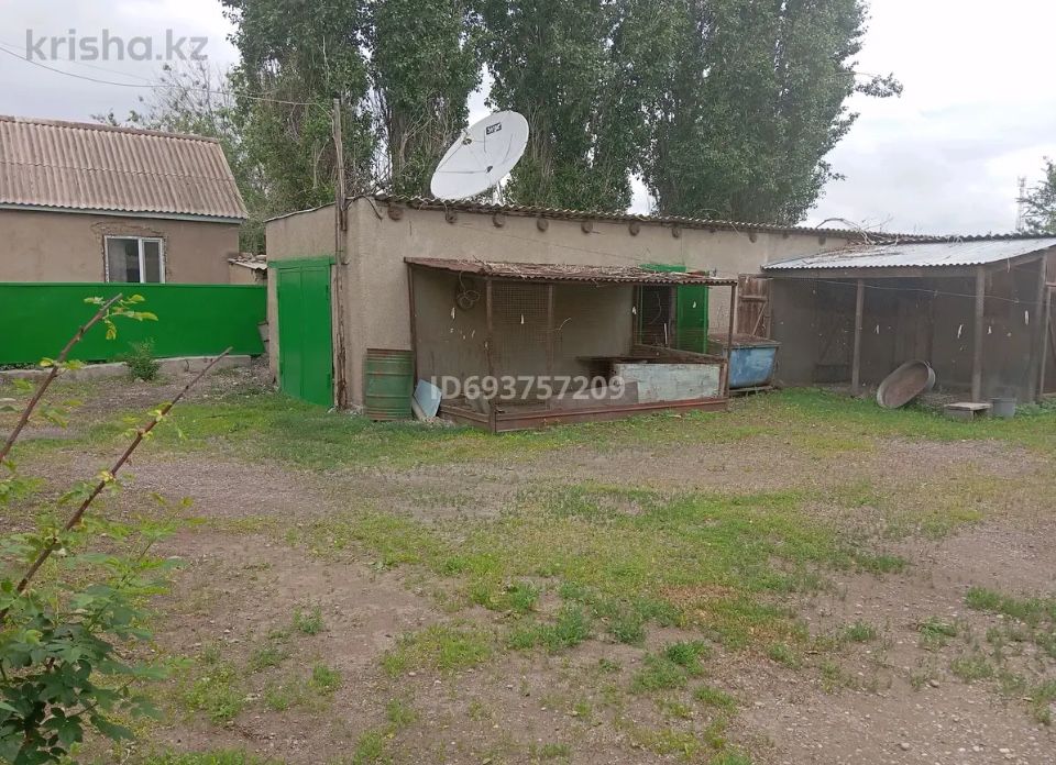 Дом в селе Айша-биби