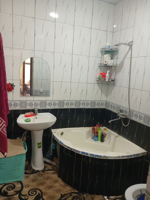 Hovli uy qarshi shahridan yangi remontdan chiqqan