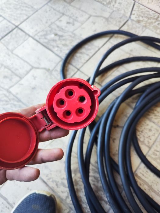 Cablu , prelungitor 5x2.5 20m trifazic 450v-750v