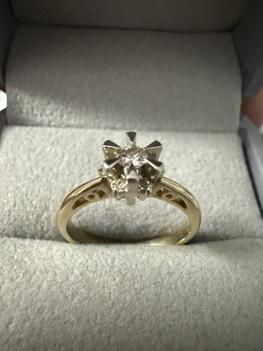 Бриллиантвое кольцо