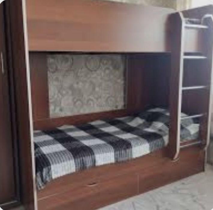 Двухярусная кровать