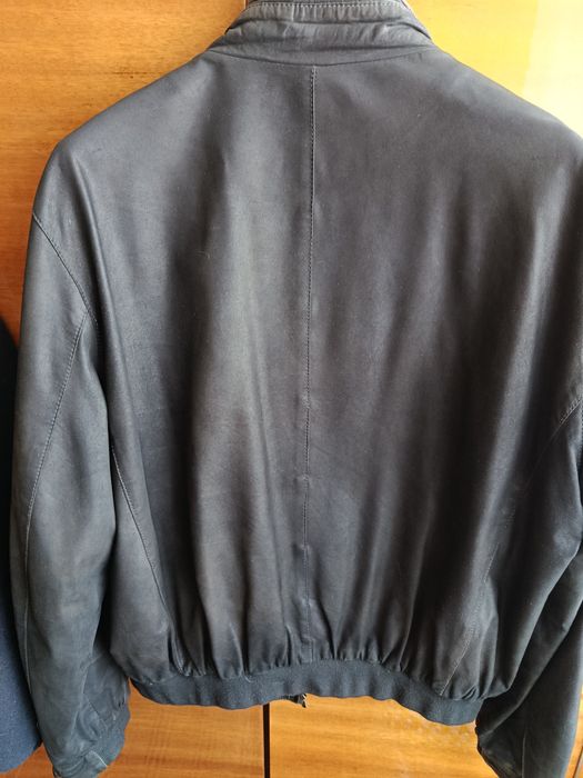 Продам куртки ц 5000