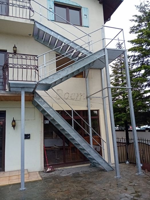 Scara metalica zincata 4mm grosime noi