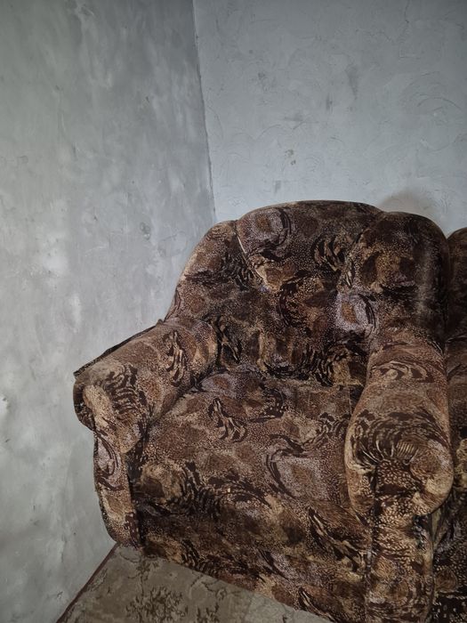 Диван сатылады 20,000 тг