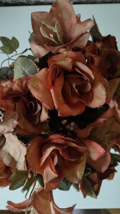 Цветочную композицию продаю