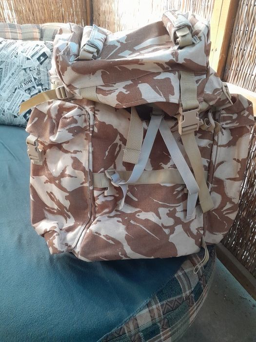 Vind rucsac  militar  nou