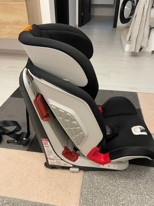 Scaun auto Chicco YOUniverse Fix 9-36 kg