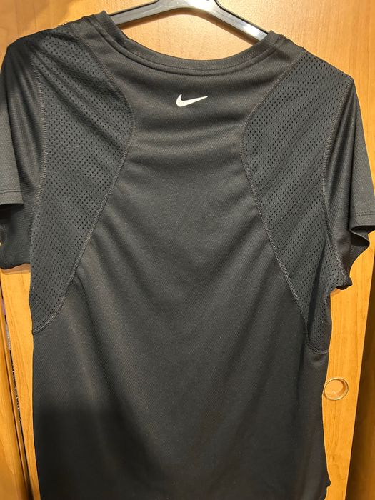 Суичъри на Puma,H&M,Bershka и тиниска на Nike
ОРИГИНАЛНИ ‼️