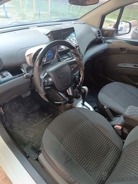 Спарк   сотилади автомат 2 евро