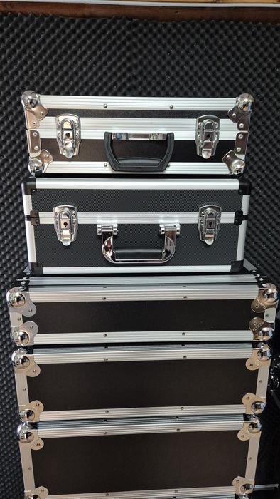 Vand rack caseuri