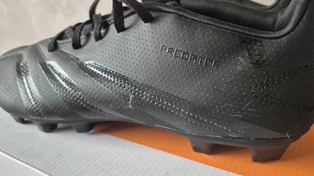 Футболни обувки бутонки Adidas Predator 46 номер