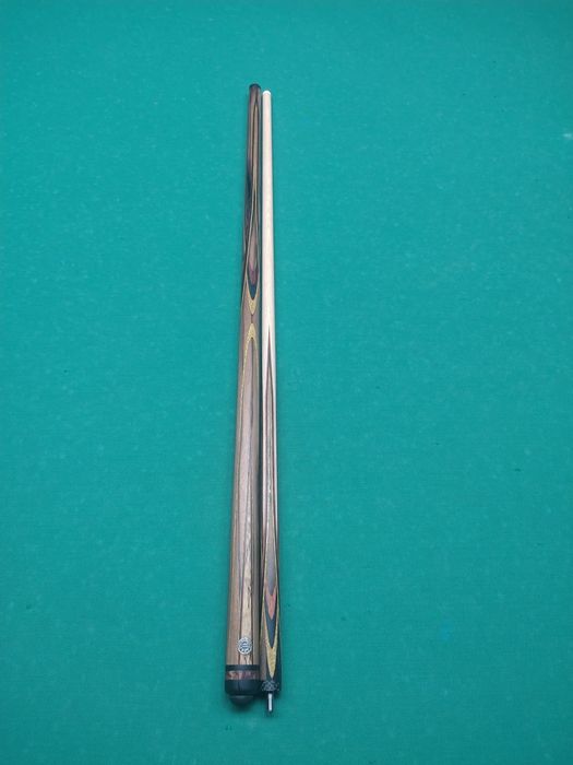 Продам кий для бильярда