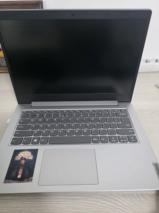 Laptop Lenovo Ideapad Slim 1