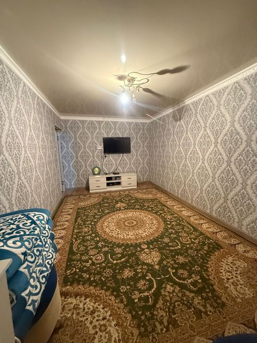 Продоються квартира