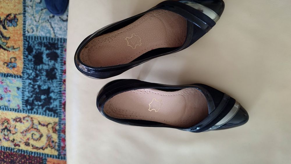 Дамски официални обувки, номер 38.