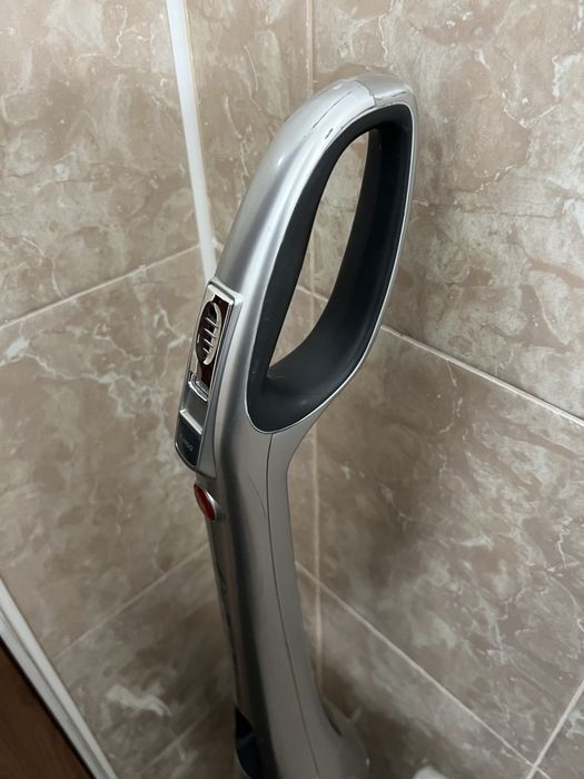 Продам беспроводной пылесос Hoover