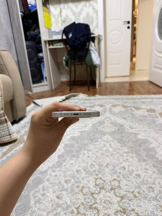 iPhone 14 в хорошем состаяние