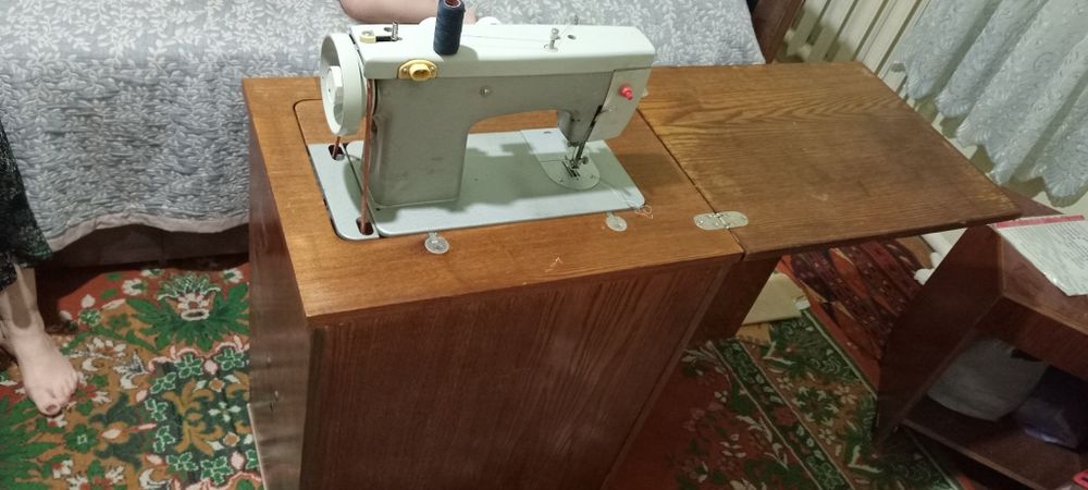 Швейная машина подольск 142