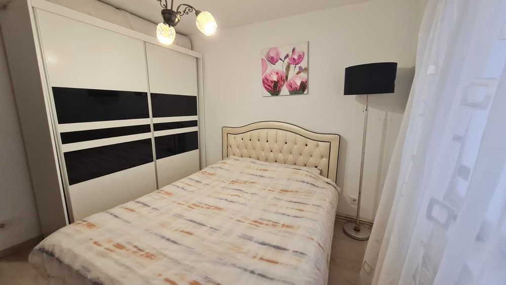 Inchiriez apartament str. Constantin Noica