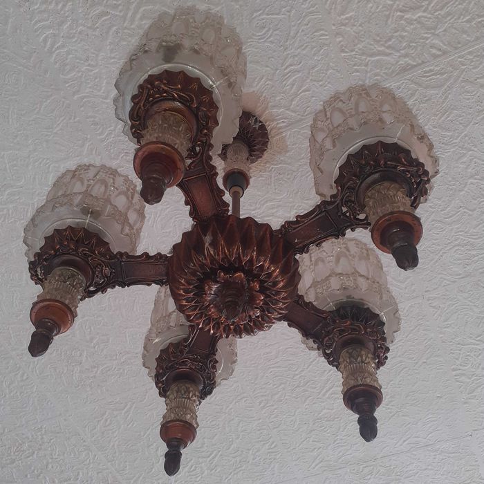 Красив Масивен меден  кристален полилей със  5 кристални чаши