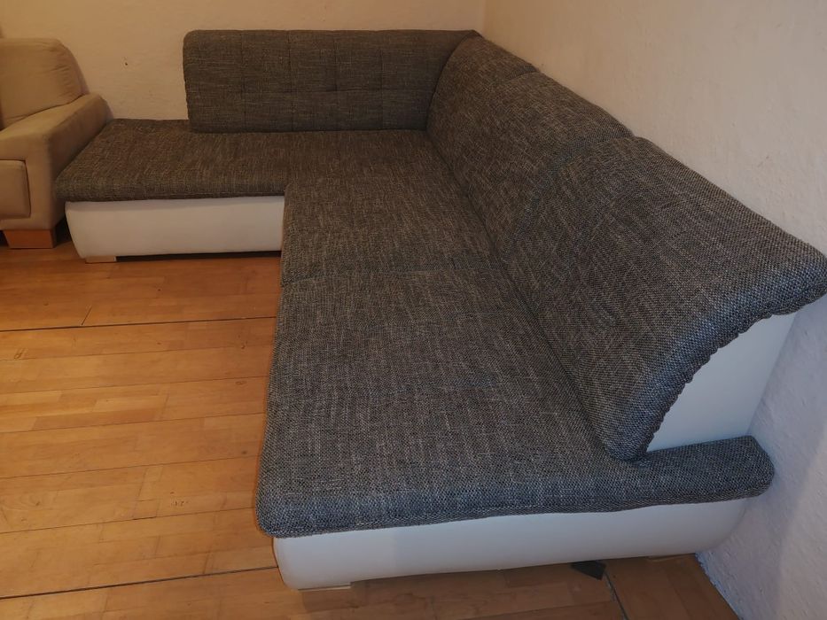 Coltar alb-gri pentru camera