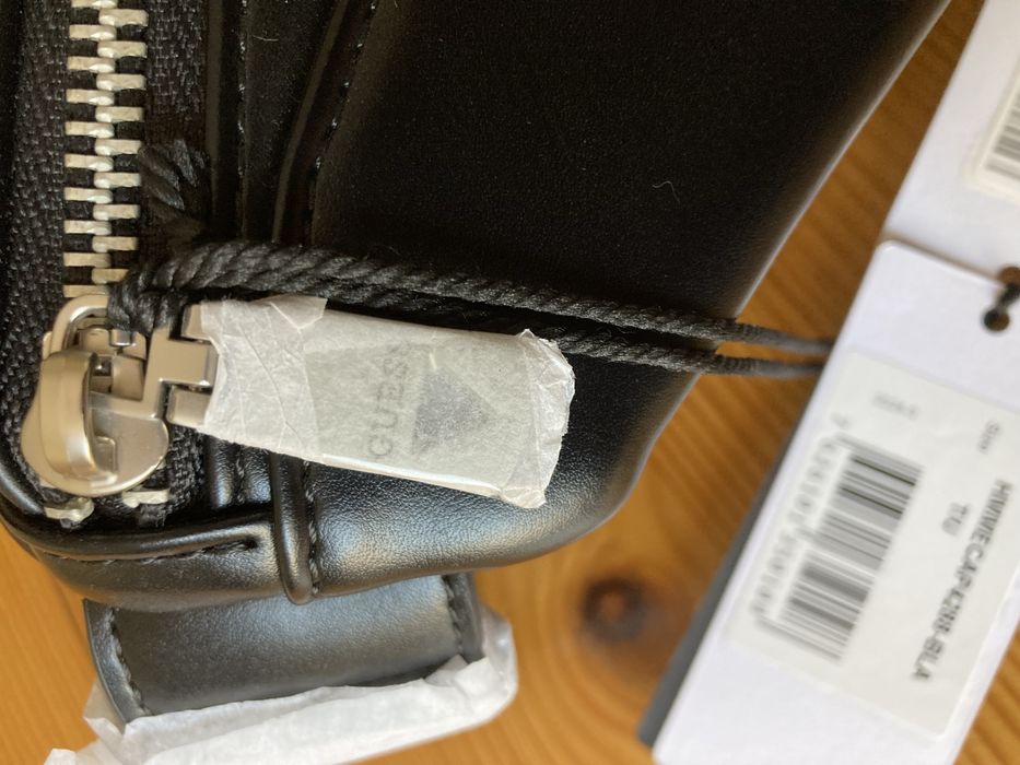 Мъжка оригинална чанта Guess