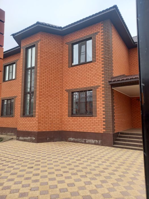 Продам 2-х этажный коттедж