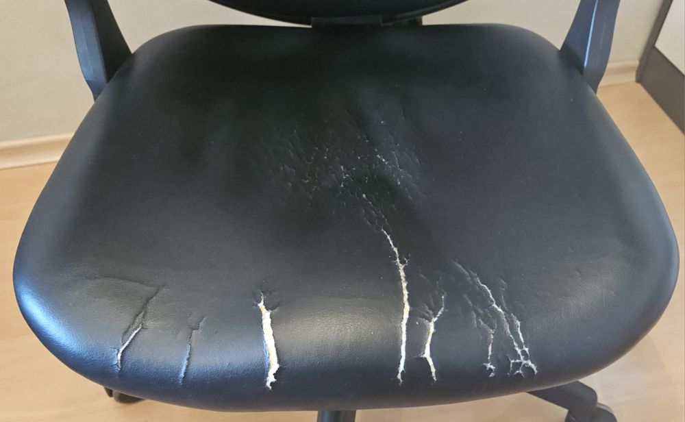 Стол Ергономичен с Облегалка за глава