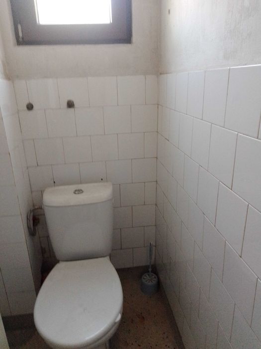 Дава се под наем Тристаен апартамент в Плевен, Дружба 1 - 100 кв.м за 255 € - Снимка #17