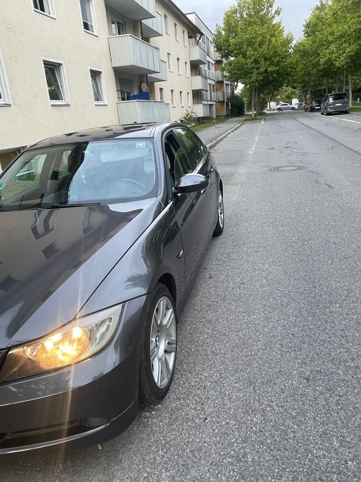 Vând schimb BMW e90