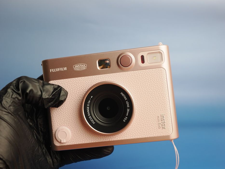 Fujifilm Instax Mini Evo Gentle Rose + card 64GB