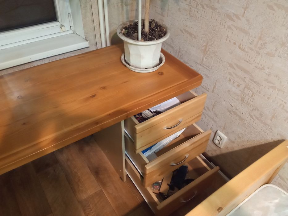 Продам мебель подростковая