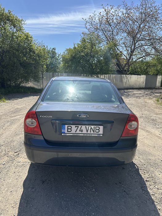 Ford Focus 1.6 benzina