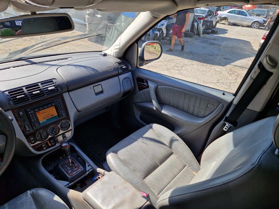 Mercedes ML270CDI W163 теглич ксенон навигация  автоматик НА ЧАСТИ!